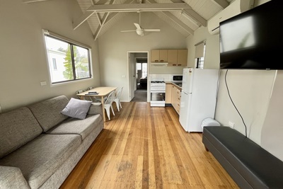 Pool View Cabins Shelly Beach